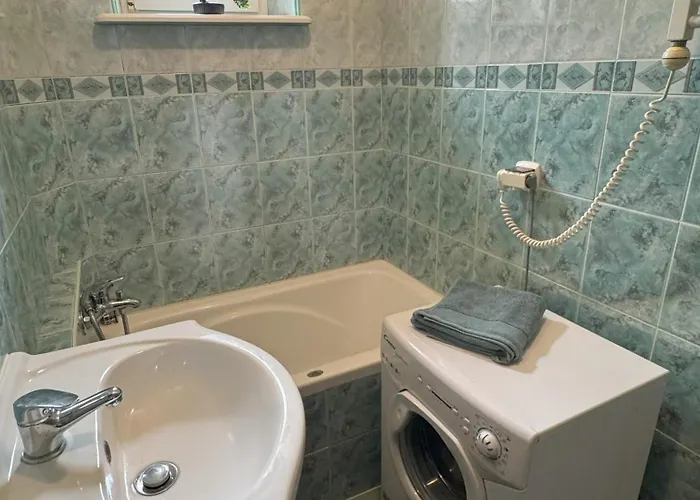 Legionów 50 - Etezje *